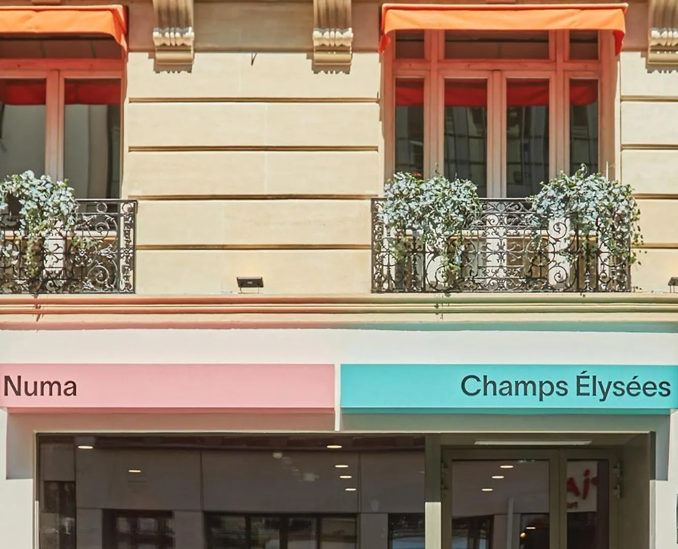 Numa Paris Champs-Elysees 4*,
