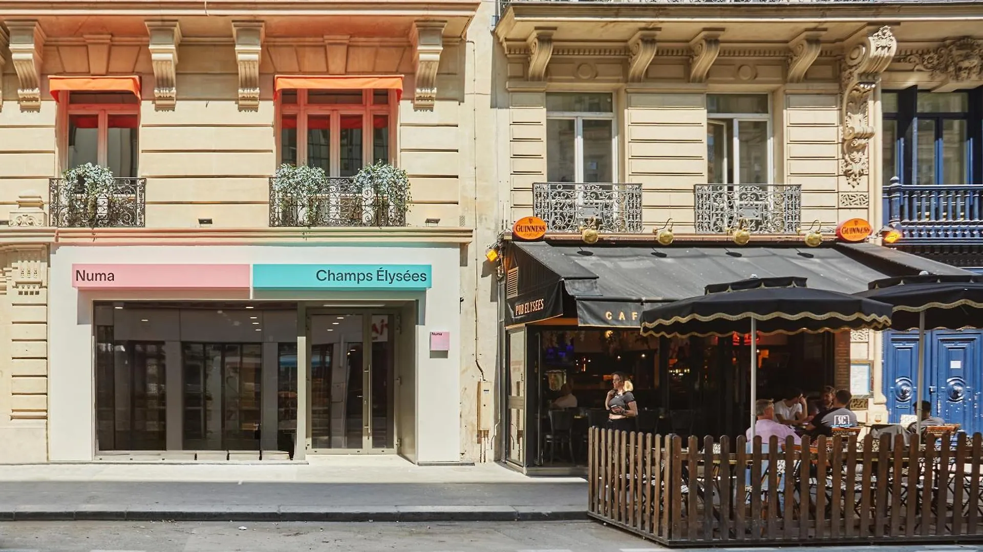 Numa Paris Champs-Elysees Frankreich